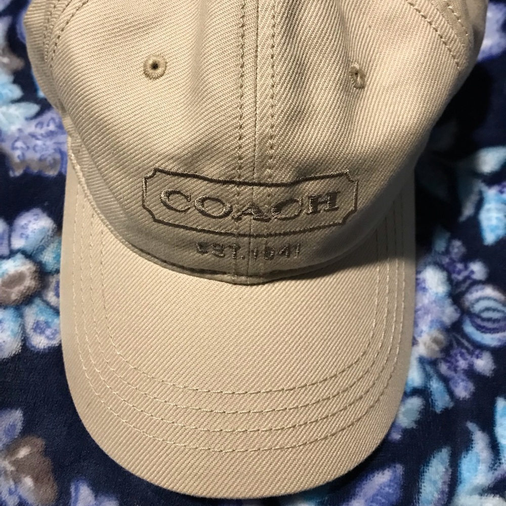 Khaki Unisex Coach Baseball Cap 🧢